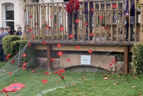 School Community Gathers to Honour Remembrance Day